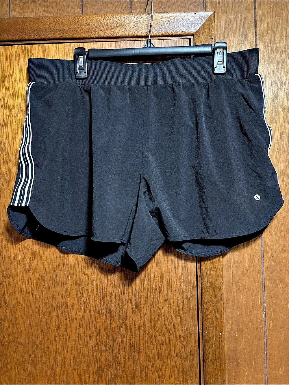 Xersion 1Xersion athletic shorts Women's Black & White XL